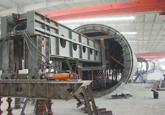 針梁臺(tái)車(chē)